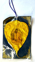 Feuille d'arbre du Bouddha dorée avec Roi Rama IX moine - Wat Suthat # 423 - Magic of the Buddha