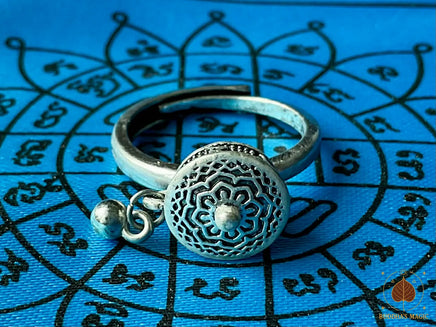 ☸️ Bagues fantaisies "moulin à prière tibétain" – trois modèles disponibles # 816 Magic of the Buddha