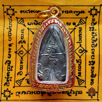 🌸 Amulette Phra Gribua en alliage alchimique Mekkapat – Ré-édition de 2017 # 693