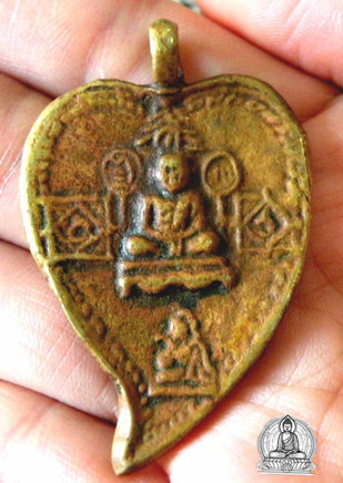Pendentif feuille d'arbre du Bouddha Bae Ton Po - Wat Bangklan (Temple du Très Vénérable LP Ngern). # 80 - Magic of the Buddha
