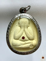Amulette protectrice Phra Pidta Yant Trinisinghae - Wat Tham Singtho Thong # 832 Magic of the Buddha