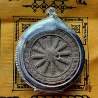 Amulette Phra Buddha Chinaraj – Roon Mahaséti Chok (2010) # 780 Magic of the Buddha