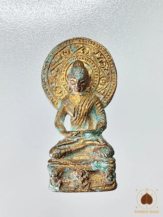 Amulette thaï ancienne du Bouddha en méditation – Bronze et or – XIXe siècle # 818 Magic of the Buddha