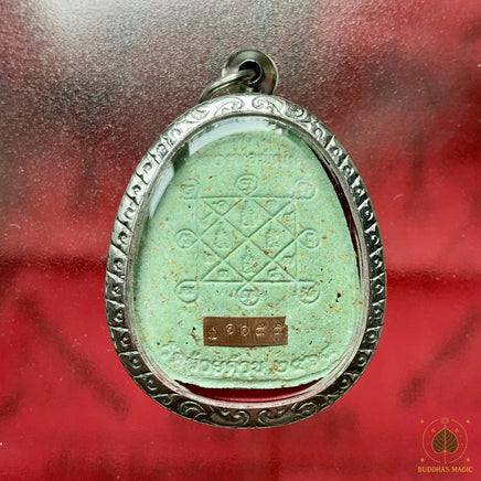 Amulette Phra Pidta Ngern Lan - Très Vénérable Luang Phor Path Punyakhammo du Wat Huay Duan # 825 Magic of the Buddha