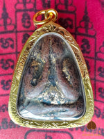 Phra Pidta Pim Jumbo Protective Buddha Amulet – Lineage of the Most Venerable Luang Phor Kaeow # 892
