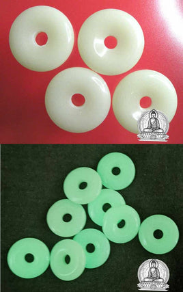 Pendentifs donut en pierre sacrée Chinoise fluorescente Ye Ming Zhu.