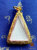 Précieuse amulette Phra Nang Phaya – Projet Royal “Sor Kor”  Édition commémorative des 72 ans du Roi Rama IX  2004) # 706