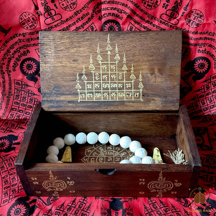 Boîte rituelle de recharge et protection pour amulettes – Yant Mahamongkhön et Yant Gao Yot # 809 Magic of the Buddha
