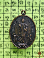 Médaille sacrée de Guan Yin et du Très Vénérable Luang Phor Noi Juntho du Wat Huay Sai Tai # 881 Magic of the Buddha