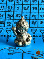 Amulette Doraemon Phra Kling Meow Kwak Sub Rub Look Diaow – Vénérable Phrakru Pithi Téwa Phiset # 699