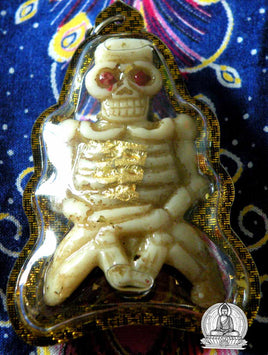 Grande amulette vaudou Thaï de Mae Hong Praï - Vénérable Acharn Khunpan.