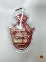 Amulette masque de Lersi (Sian Lersi) en pâte sacrée colorée avec pièce Rama IX (années 1990) # 839 Magic of the Buddha