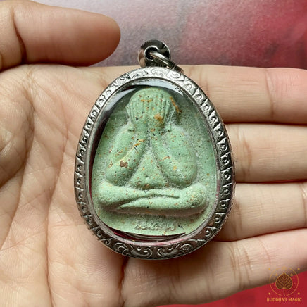 Amulette Phra Pidta Ngern Lan - Très Vénérable Luang Phor Path Punyakhammo du Wat Huay Duan # 825 Magic of the Buddha