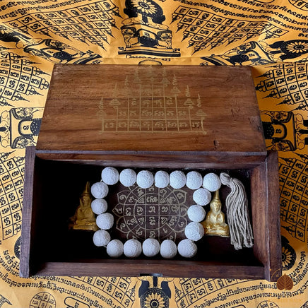 Boîte rituelle de recharge et protection pour amulettes – Yant Mahamongkhön et Yant Gao Yot # 809 Magic of the Buddha