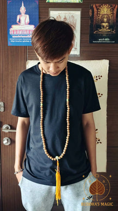 🧿 Grand chapelet chinois en bois précieux – Bille de tête fluorescente aux Trois Bouddhas – Production limitée de temple (Thaïlande) # 798 Magic of the Buddha