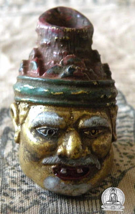 Petits masques de Lersi en bois sculpté peint - Wat Païlom. # 83 - Magic of the Buddha
