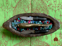 Pot reliquaire Pla Kad, Meedh Moh et sarira multicolores - Très Vénérable LP Nuam. # 640