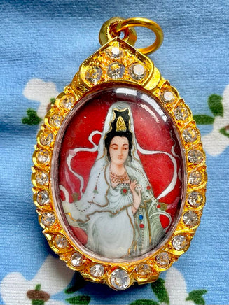 Pendentif ancien double face de la Bodhisattva Guan Yin # 562 Magic of the Buddha