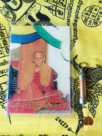 Lot de reliques du très vénérable Kruba In Intho (1902–2003) – Wat Kanthawas # 784 Magic of the Buddha