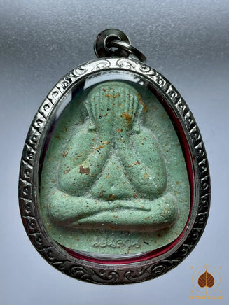 Amulette Phra Pidta Ngern Lan - Très Vénérable Luang Phor Path Punyakhammo du Wat Huay Duan # 825 Magic of the Buddha