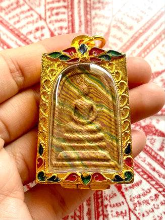 Amulette Phra Somdej Sai Rung - Très Vénérable Chao Khun Nor (1970) # 527 - Magic of the Buddha