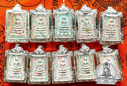 Rare amulette Phra Somdej Sai Rung (Phra Somdej arc en ciel) - Très Vénérable LP Koon Parisutho. # 313 - Magic of the Buddha