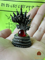 Statuette du Roi des Nâgas à sept têtes en bronze avec bille de cristal des nâgas rouge # 669