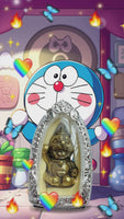 Amulette Doraemon Phra Kling Meow Kwak Sub Rub Look Diaow – Vénérable Phrakru Pithi Téwa Phiset # 699