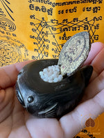 Reliquaire ancien Pla Pa Kapaow en corne de buffle avec talisman cobra et perles reliques sarira # 698