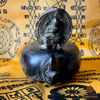 Reliquaire ancien Pla Pa Kapaow en corne de buffle avec talisman cobra et perles reliques sarira # 698