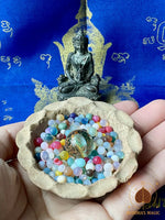 🛞 Petit lot de reliques bouddhistes tibétaines – Amitayus, coupe rituelle et reliques Ringsel # 804 Magic of the Buddha