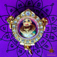 Amulette bille Look Aum Khuman Thong peinte à la main – Wat Païlom (début années 2000) # 718