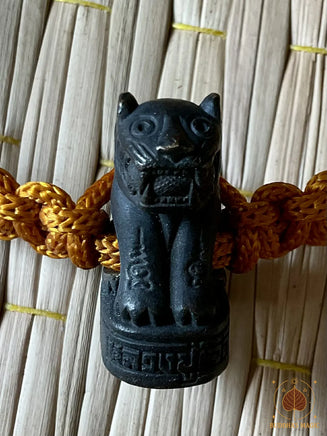 Ceinture protectrice Kemkat Seuar aux neuf tigres et Bia Gae – Vénérable Luang Phor Djua du Wat Klang Bang Geow # 810 Magic of the Buddha